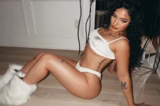 😘Hello, I’m available all day,... - Image 1